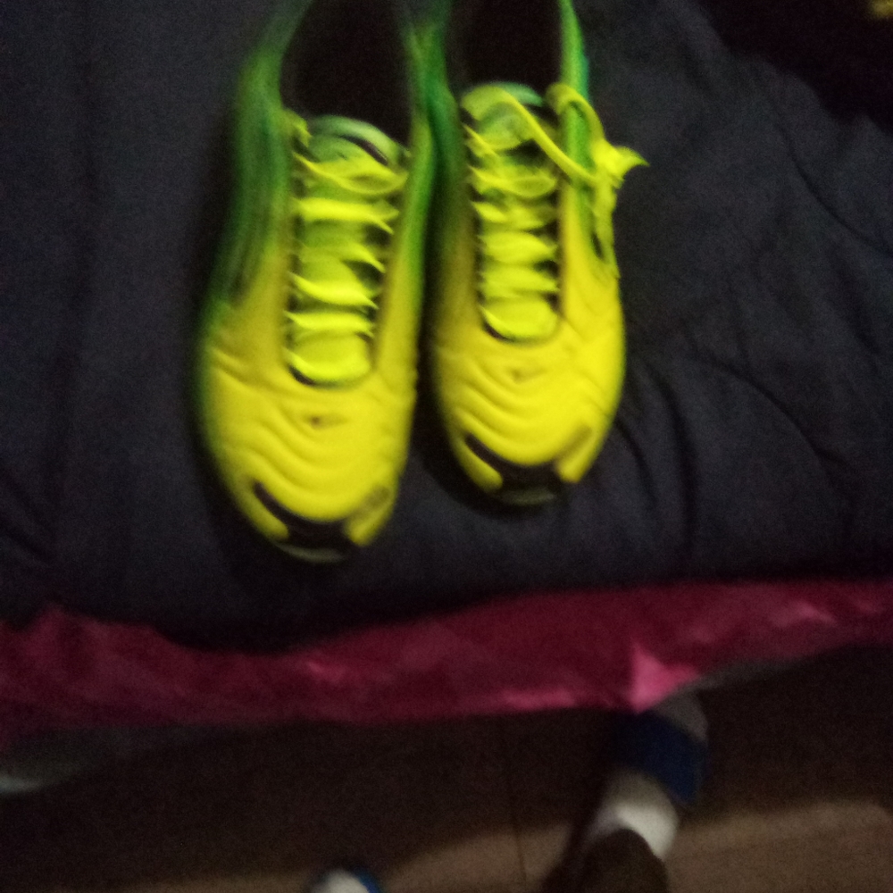 Sneakers - Picture 3 of 3